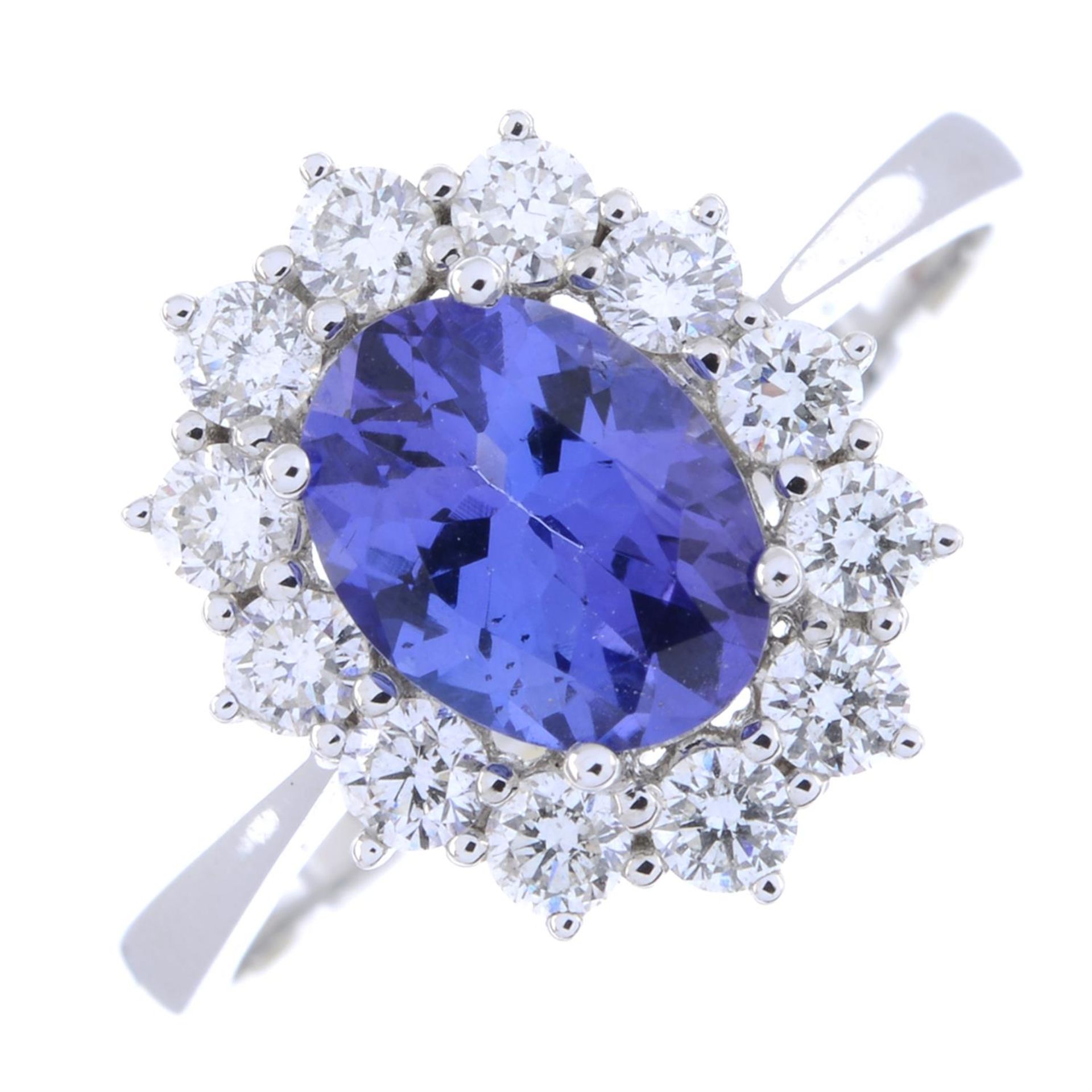 18ct gold tanzanite & diamond cluster ring