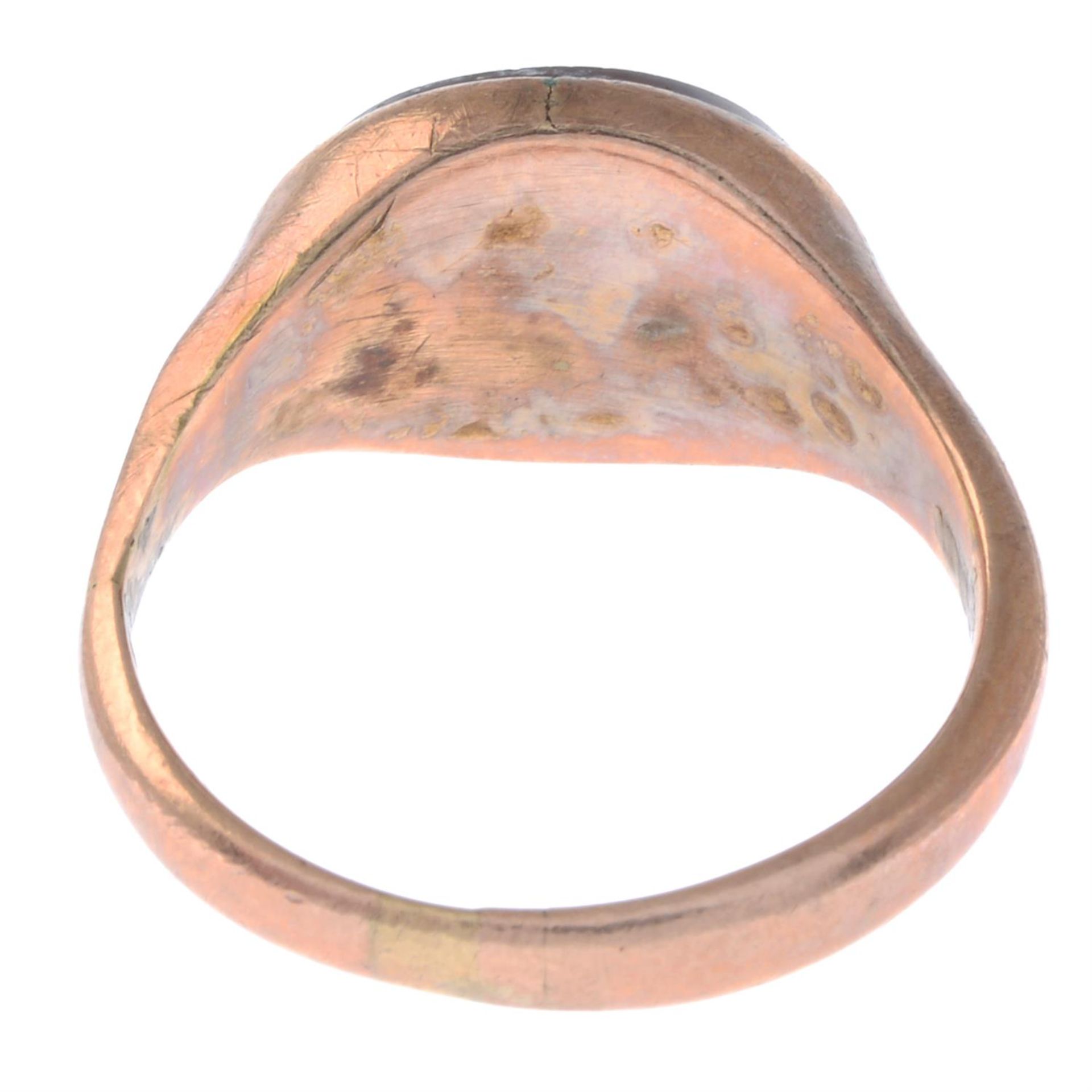 Carnelian signet ring - Image 2 of 2