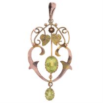 Early 20th century 9ct gold green garnet-topped-doublet pendant
