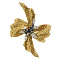 18ct gold sapphire & diamond brooch