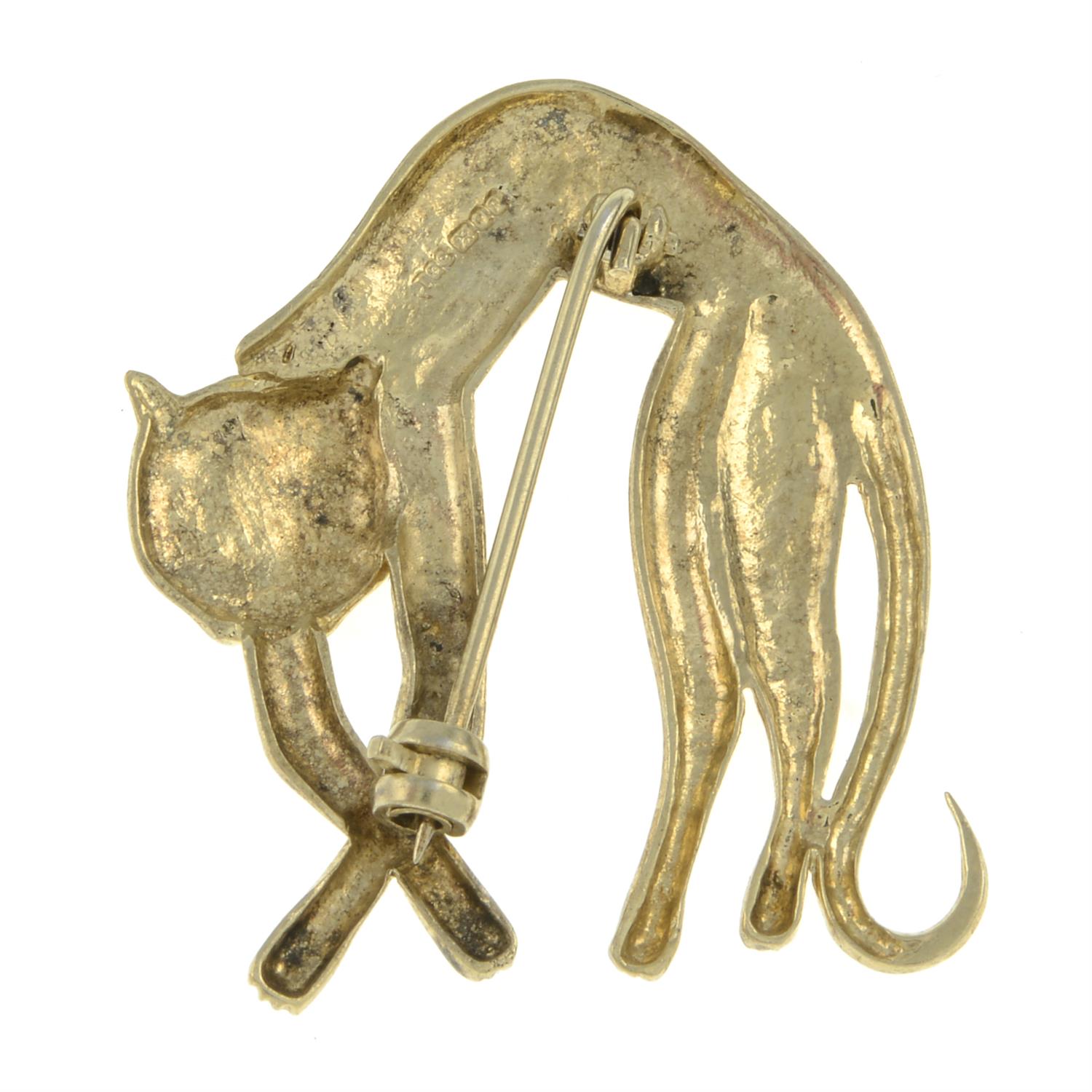 9ct gold cat brooch - Image 2 of 2