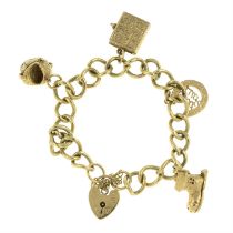 (59718) 9ct bracelet with charms