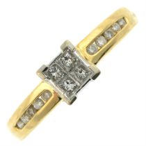 18ct gold diamond cluster ring, with diamond sides