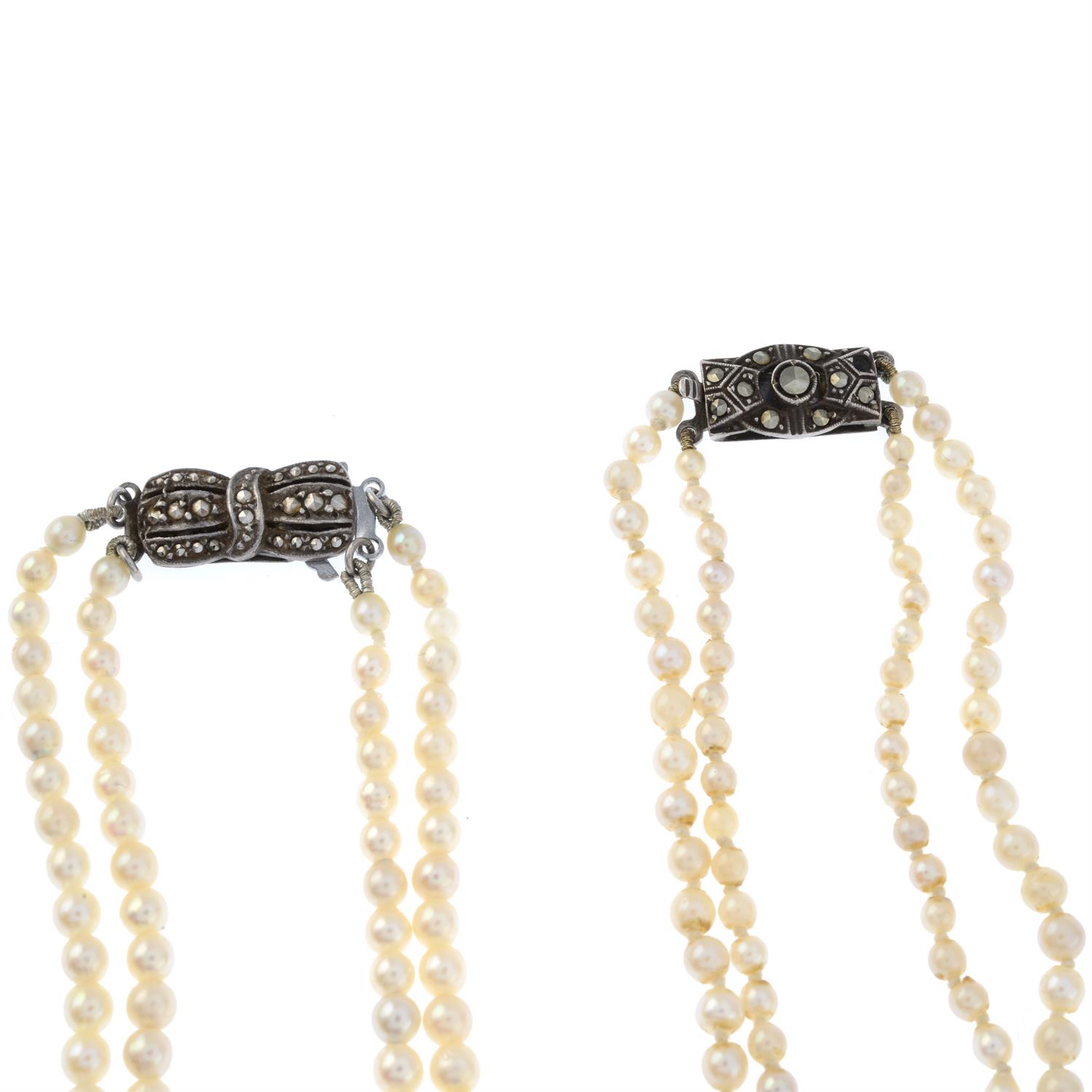 Two cultured pearls necklaces - Image 2 of 2
