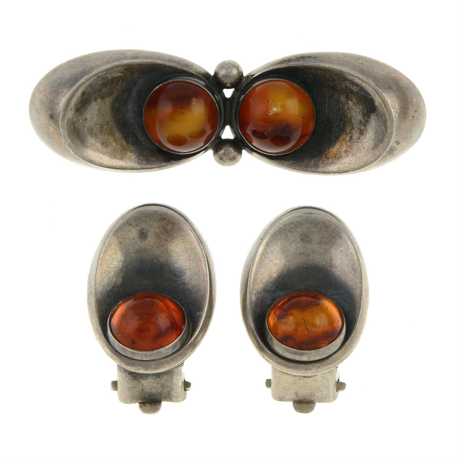 Set of modified amber jewellery, by NE from