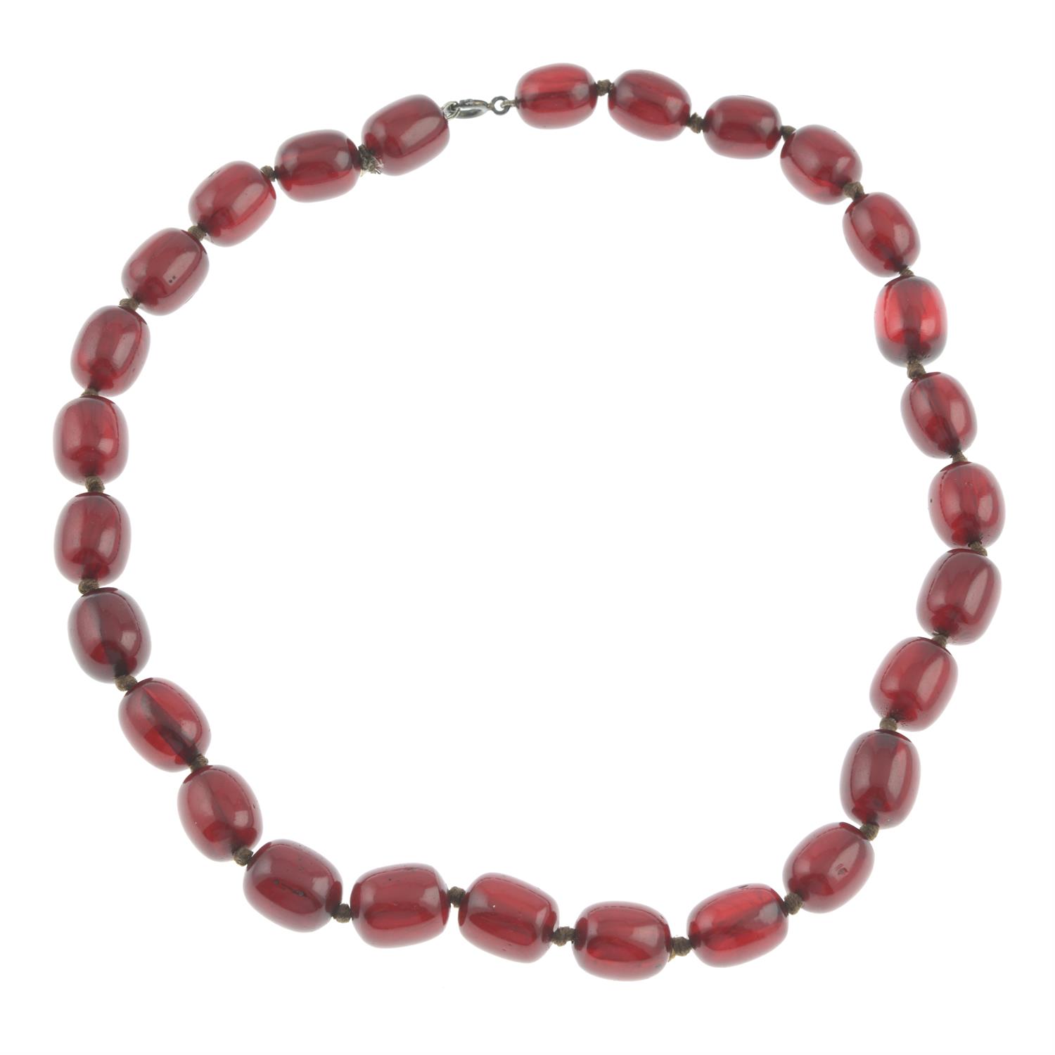 Bakelite single-strand necklace