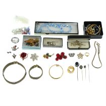 Selection of jewellery & costume jewellery