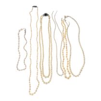 Cultured pearl necklaces & loose cultured pearls