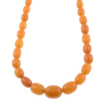 Amber single-strand necklace