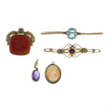 Five items of jewellery