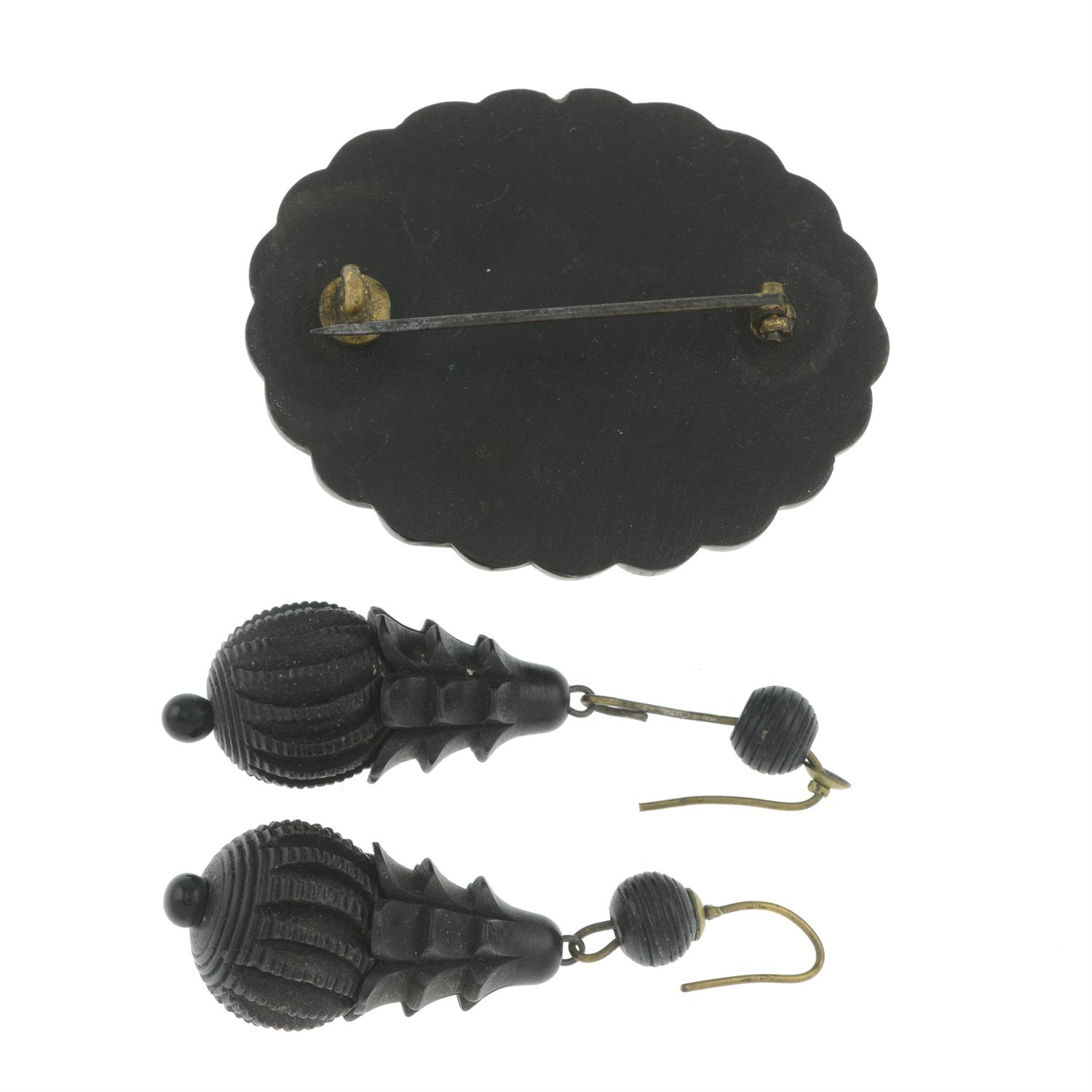 Victorian bog oak earrings & brooch - Image 2 of 2