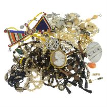 Selection of jewellery