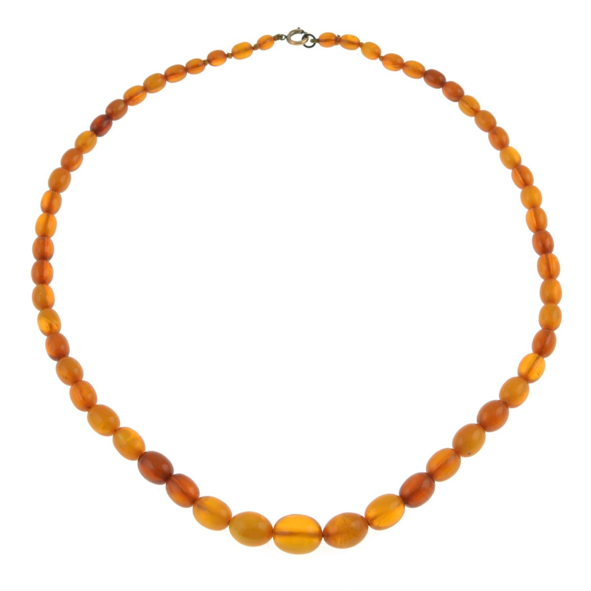 Amber single-strand necklace