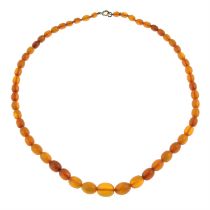 Amber single-strand necklace