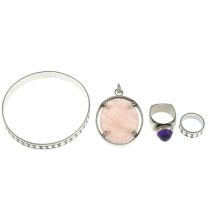 Four silver jewellery