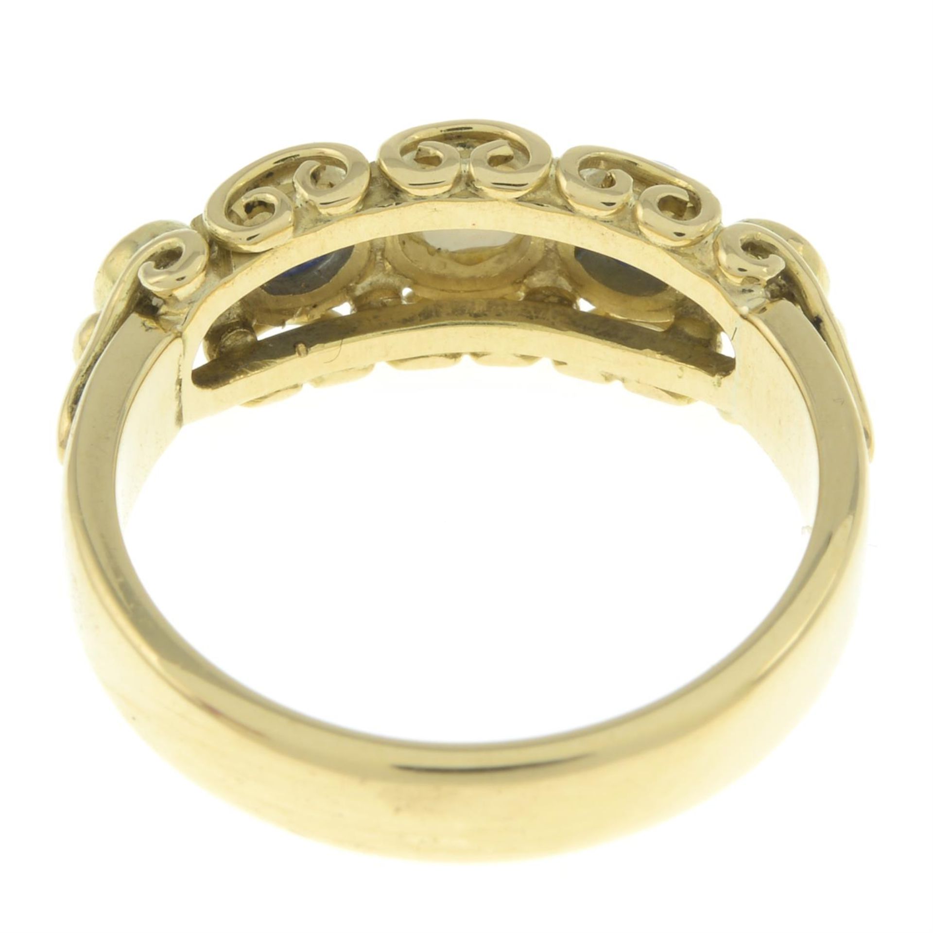 18ct gold sapphire & split pearl ring - Image 2 of 2