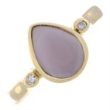 18ct gold mother-of-pearl & diamond ring
