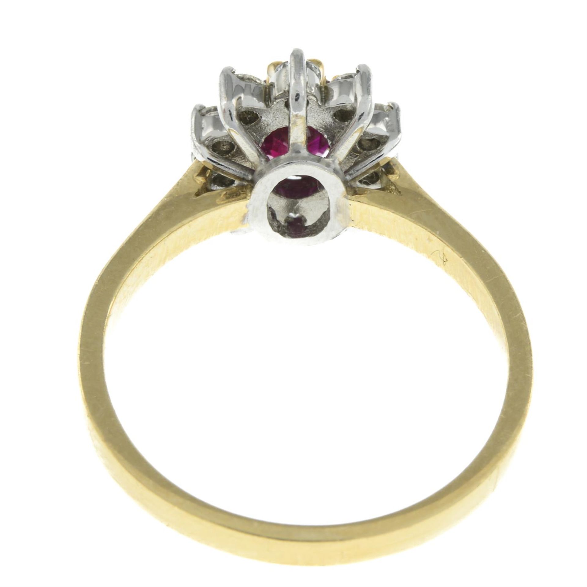 18ct gold ruby & diamond cluster ring - Image 2 of 2