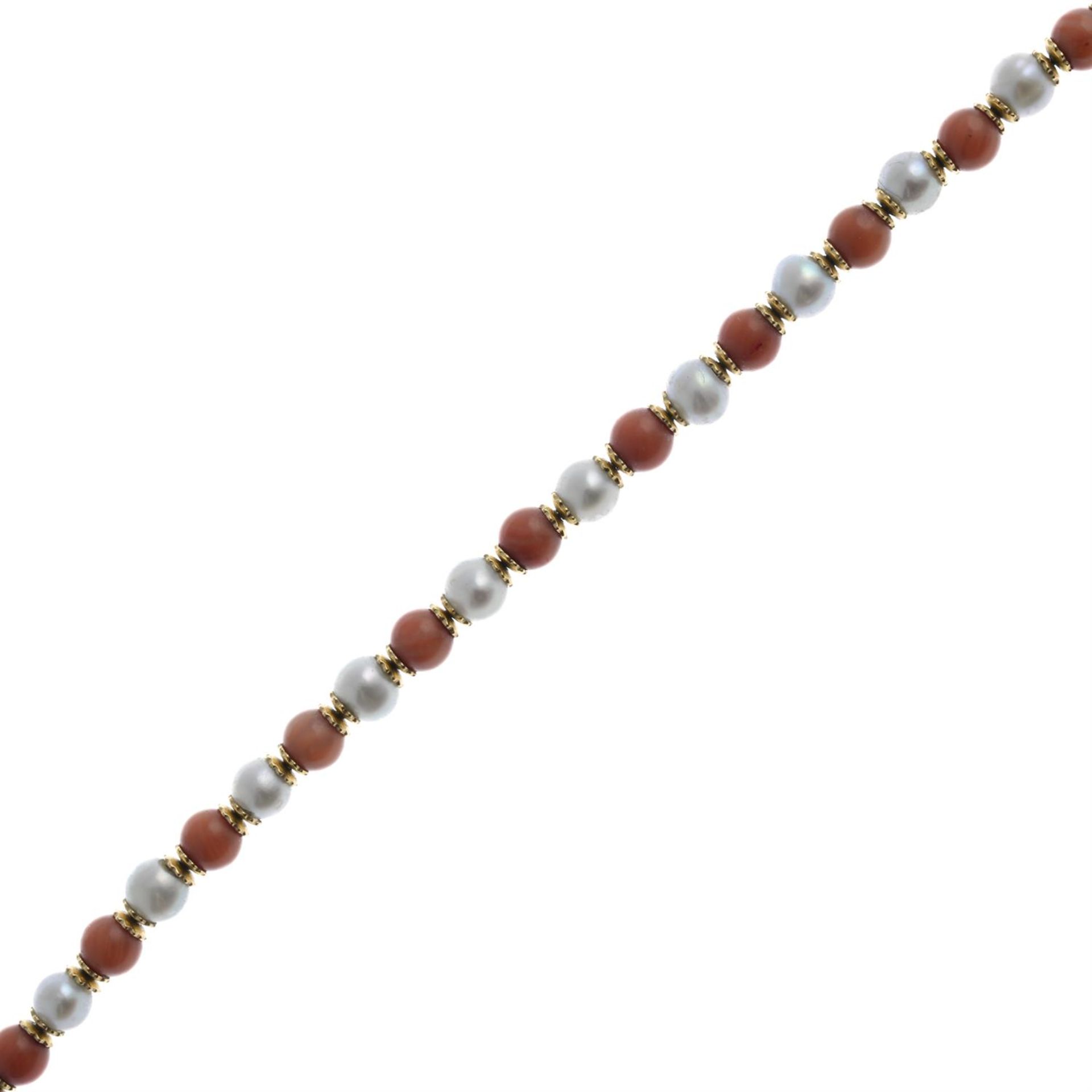 Cultured pearl & coral single-strand bracelet - Image 2 of 2