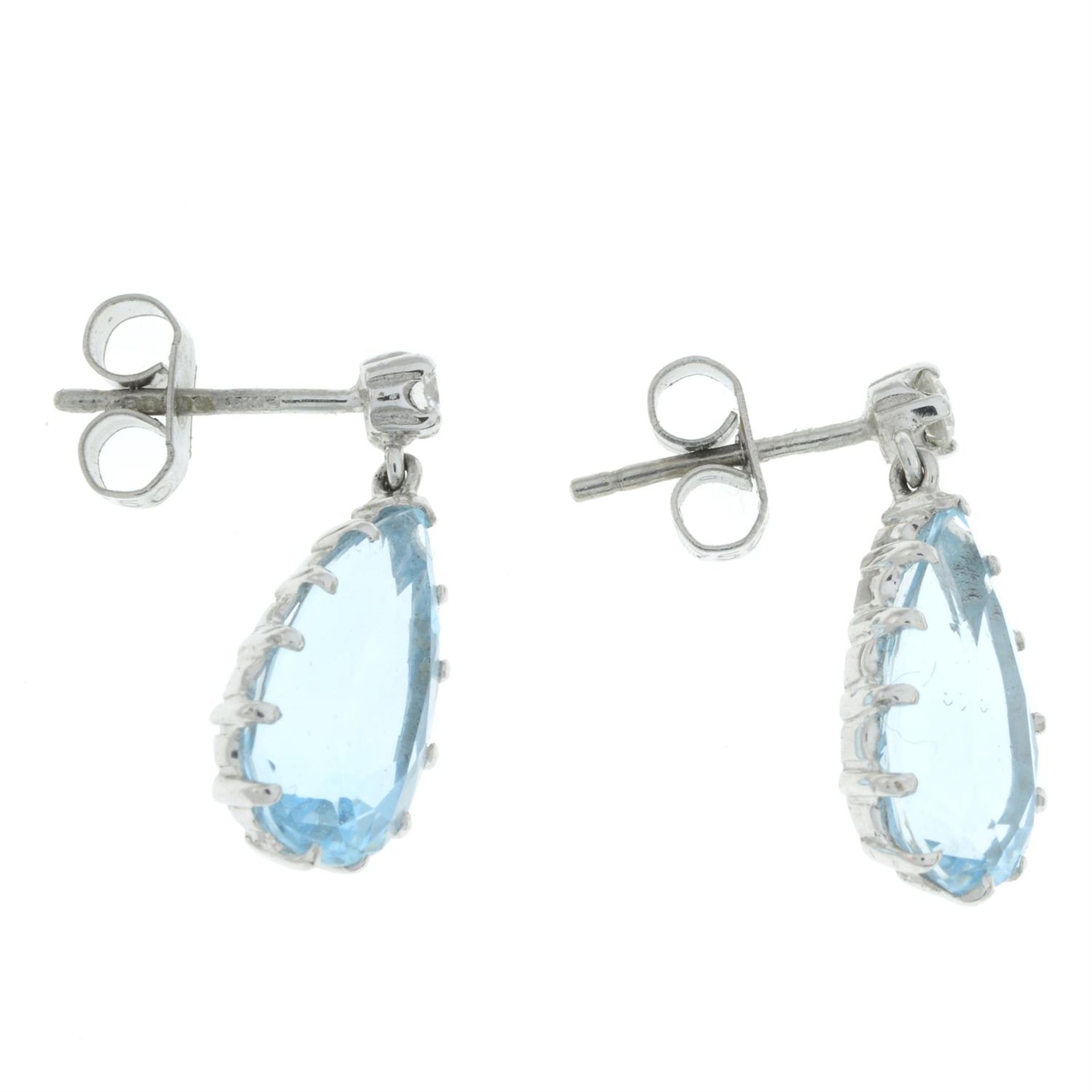 18ct gold aquamarine & diamond drop earrings - Image 2 of 2