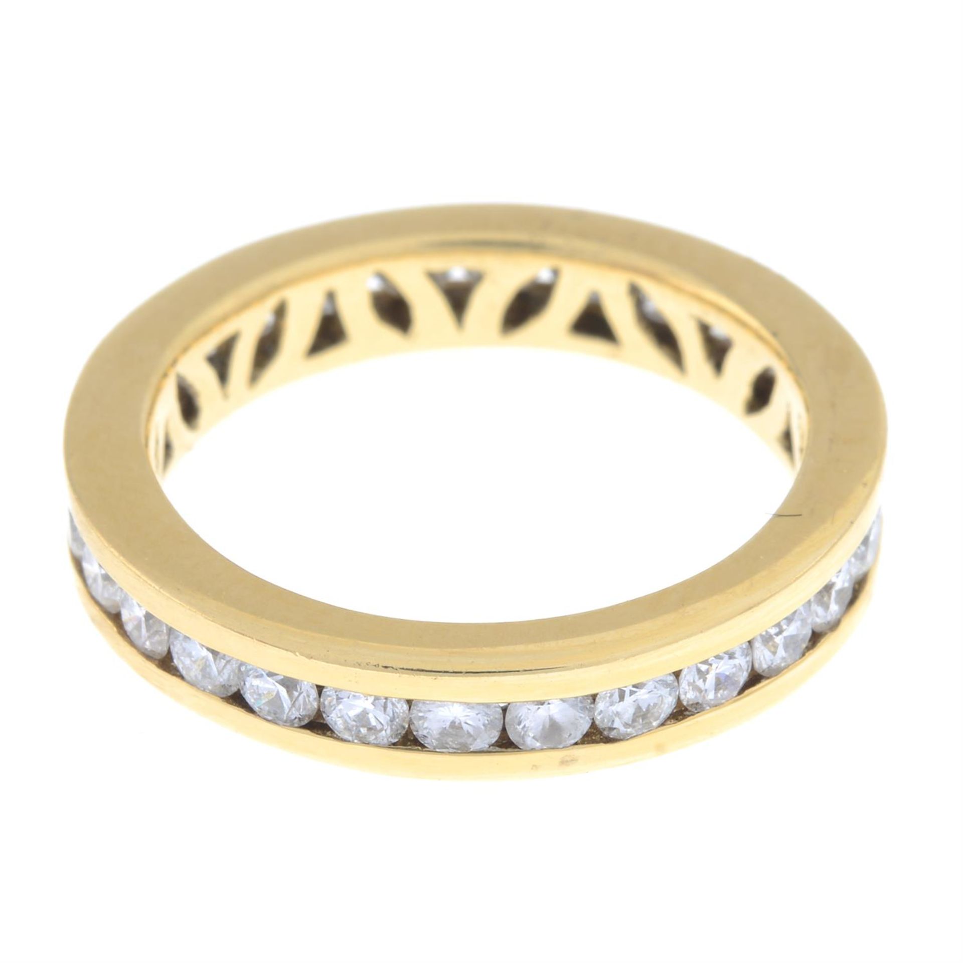 18ct gold diamond full eternity ring - Image 3 of 4
