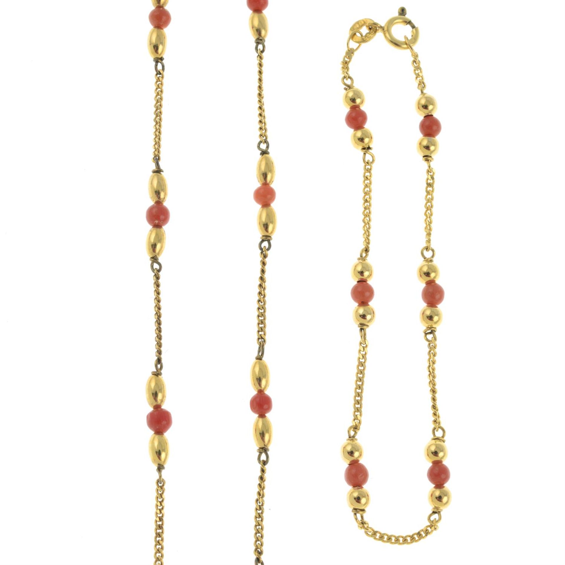 9ct gold coral necklace & bracelet set - Image 2 of 2