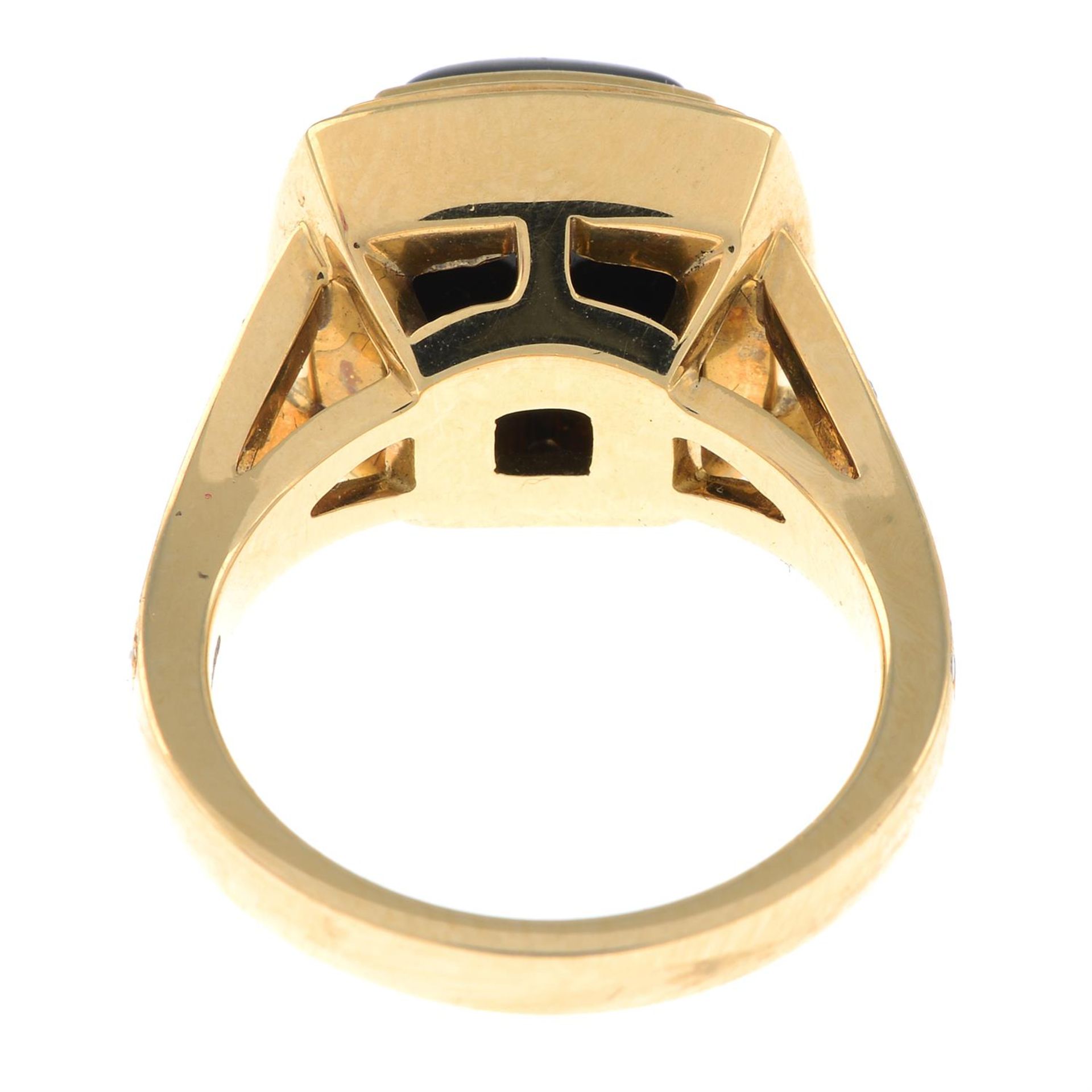 18ct gold jet & diamond ring - Image 3 of 4