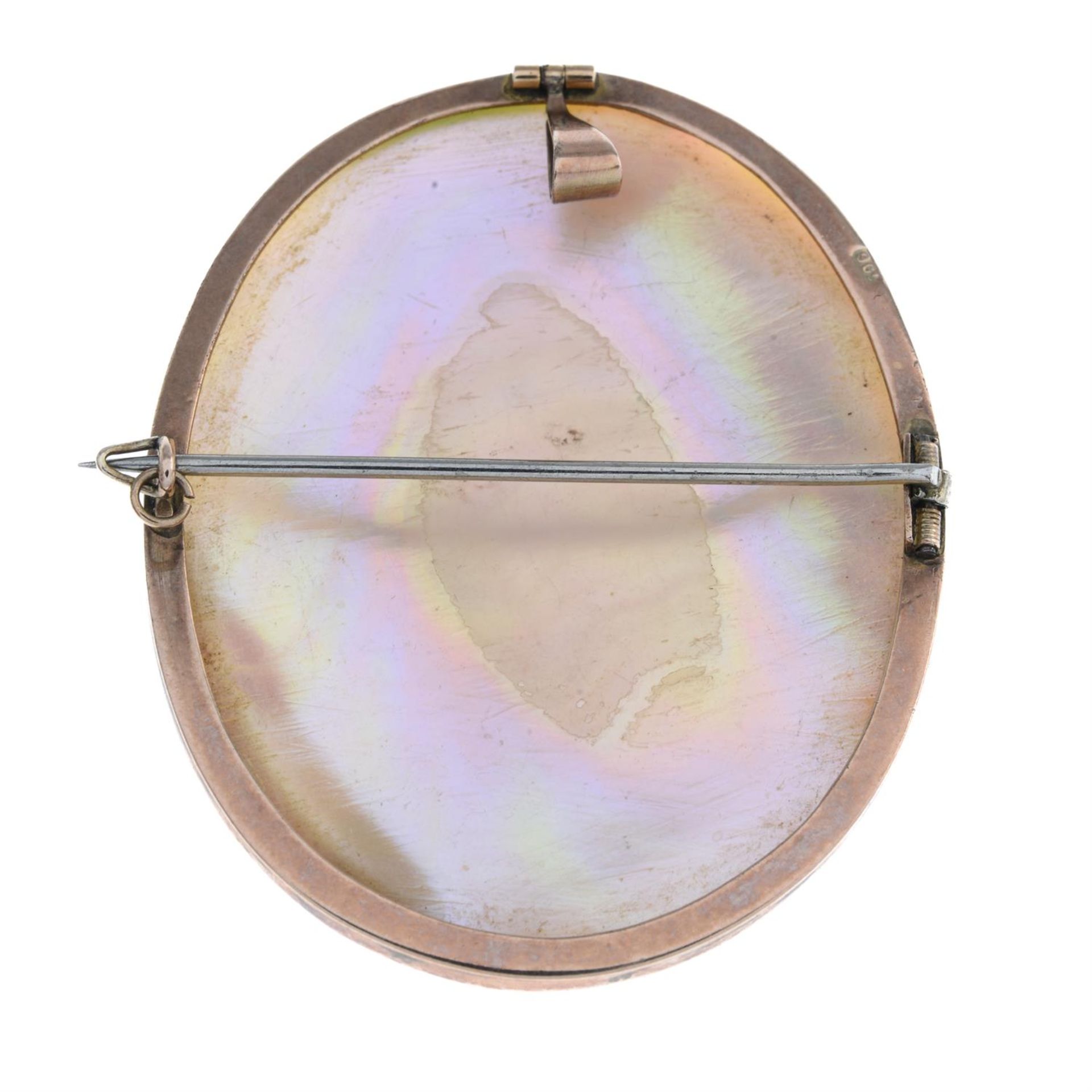 Early 20th century mother-of-pearl pendant/brooch - Image 2 of 2