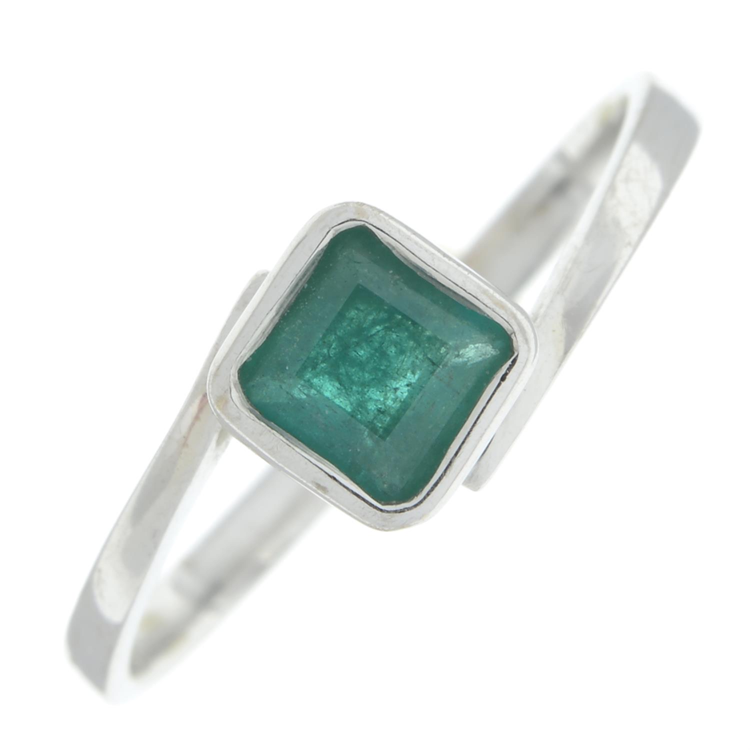 Emerald single-stone ring