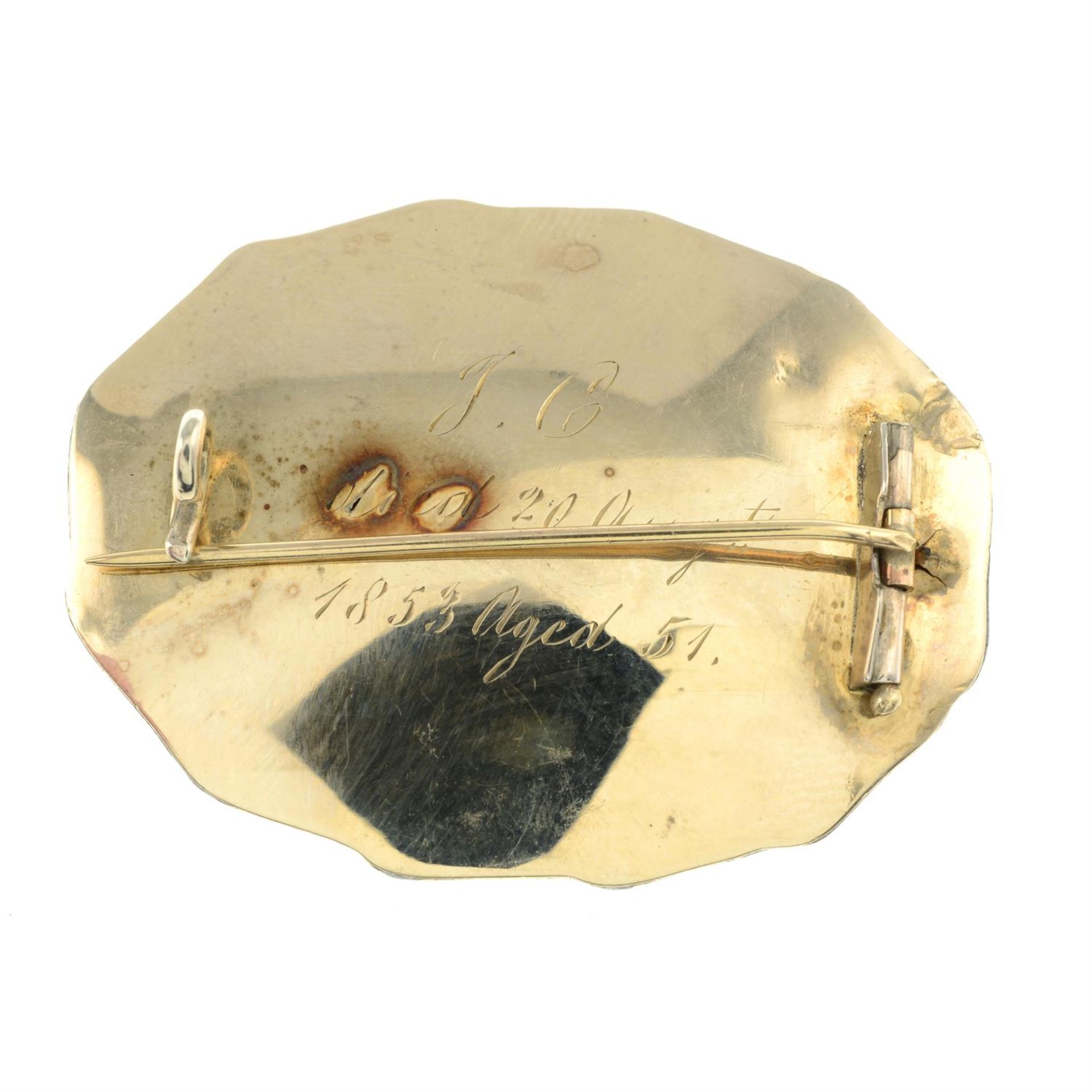Mid 19th century black enamel mourning brooch - Image 2 of 2