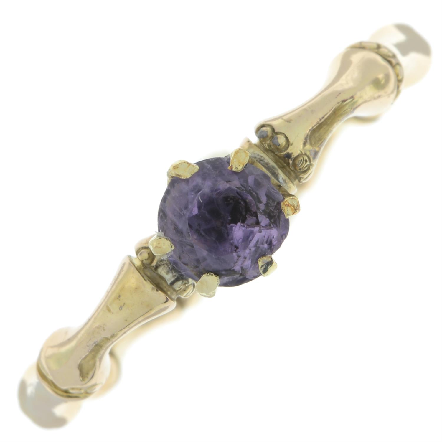 Amethyst single-stone ring