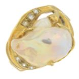 Cultured pearl & diamond ring