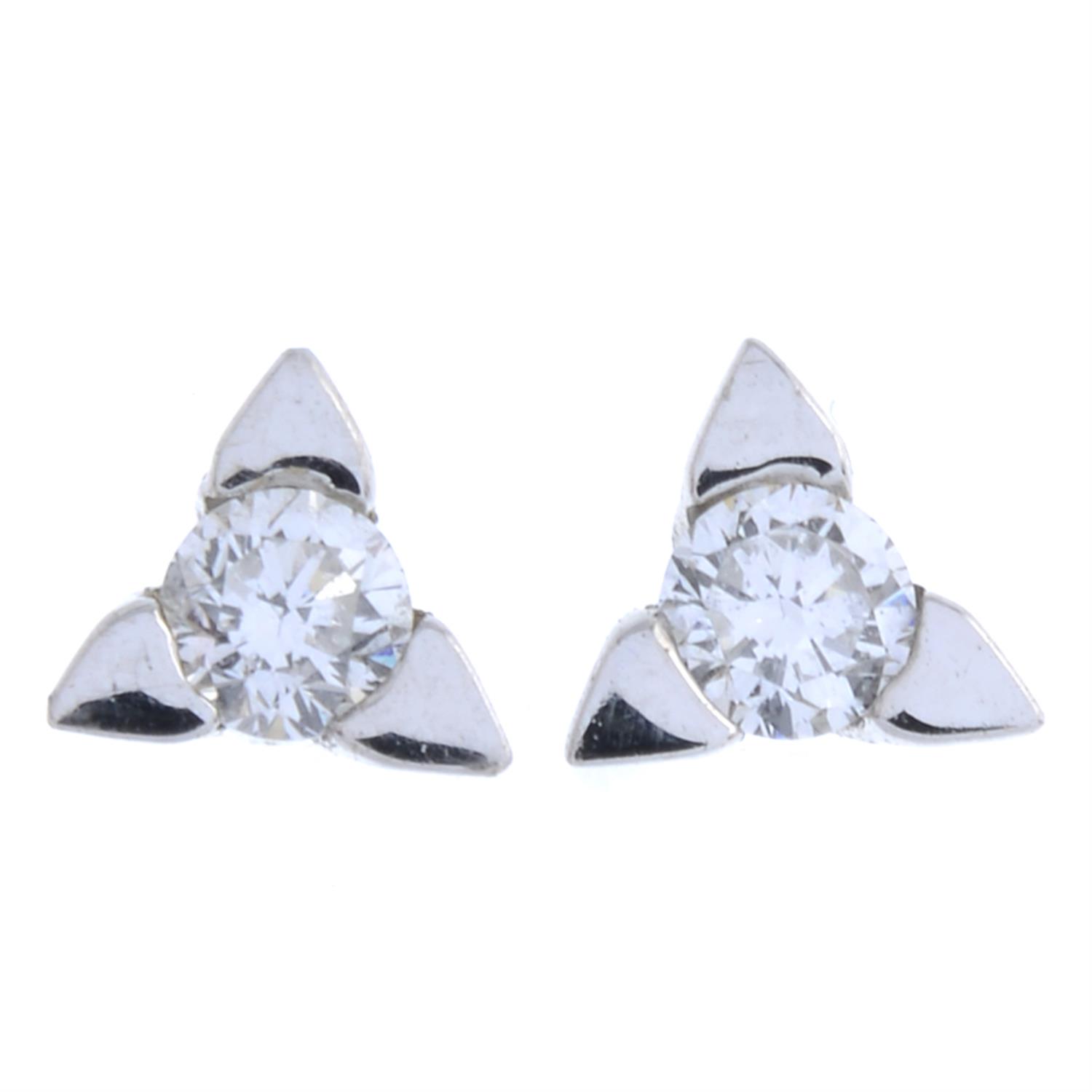 18ct gold diamond stud earrings