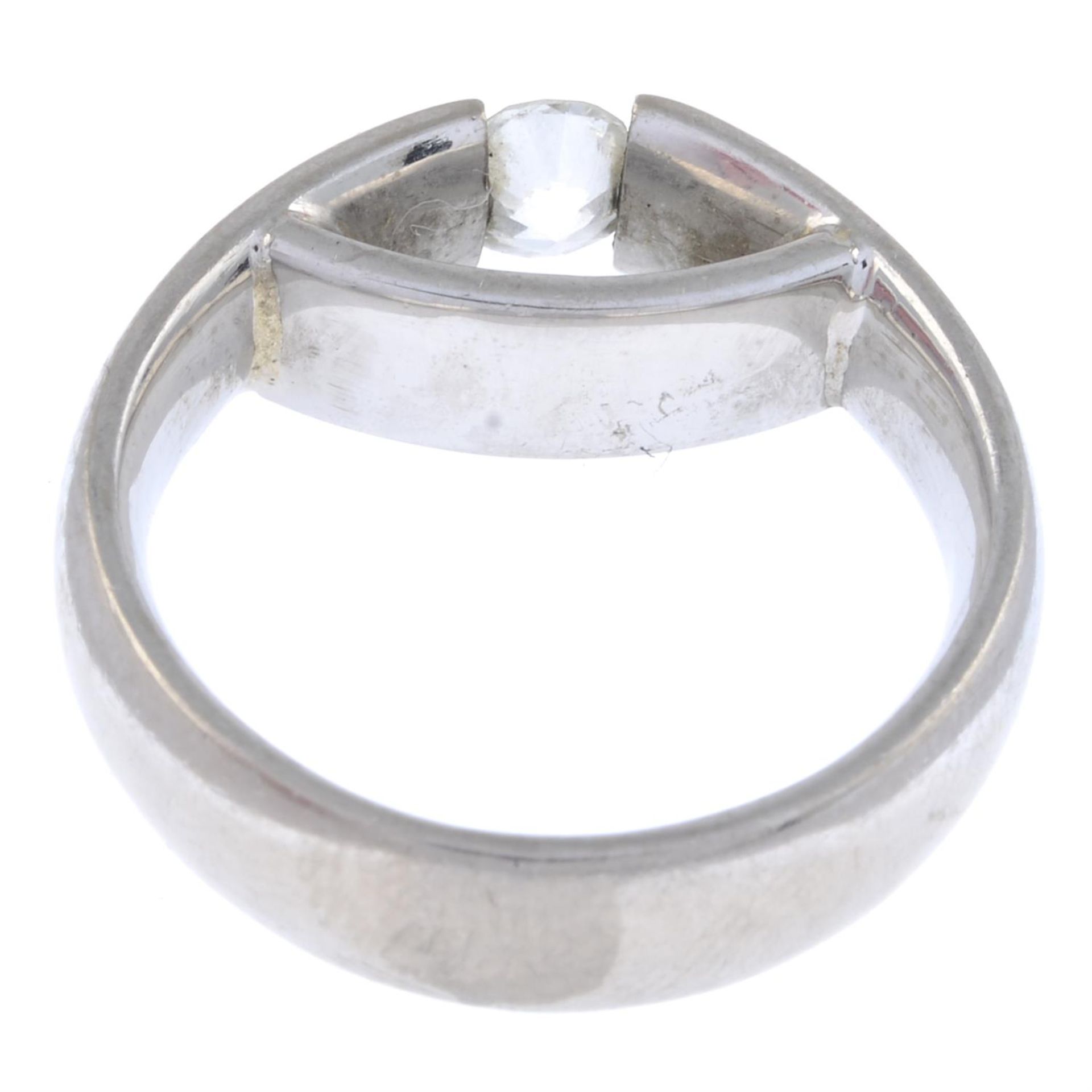 Diamond single-stone ring - Image 2 of 2