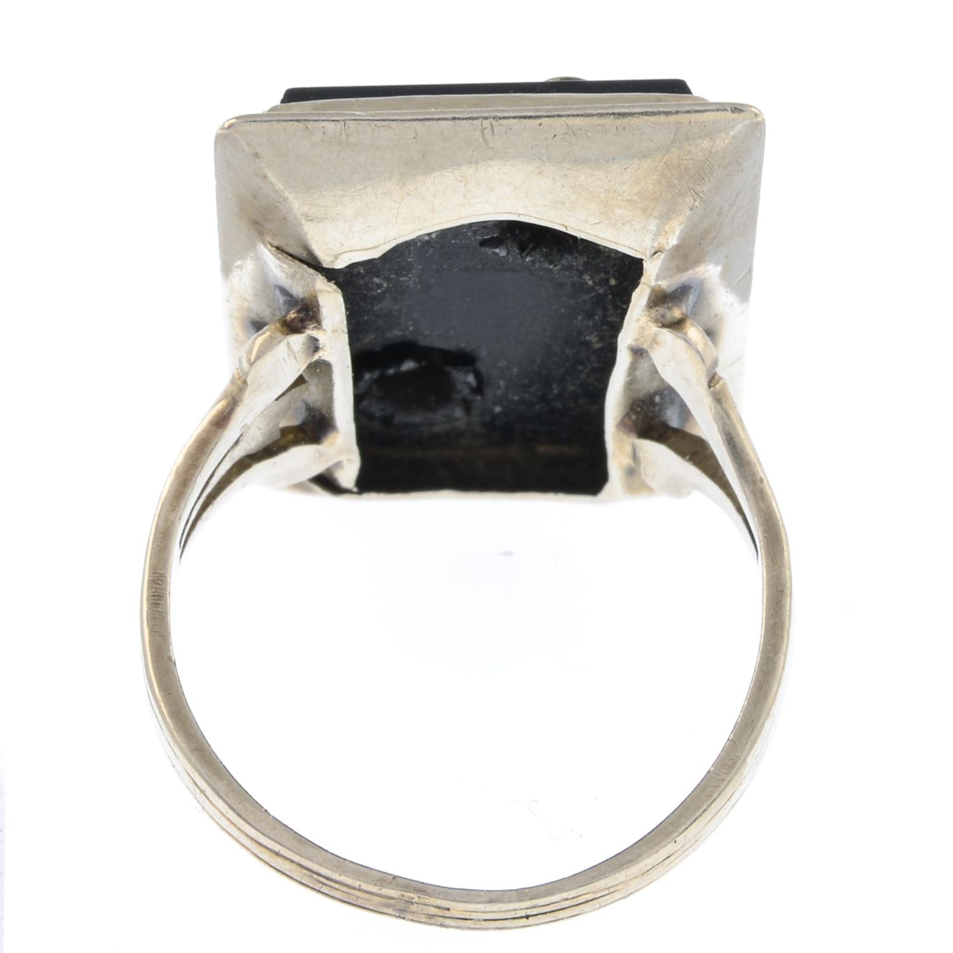 Mid 20th century onyx & diamond ring - Image 2 of 2