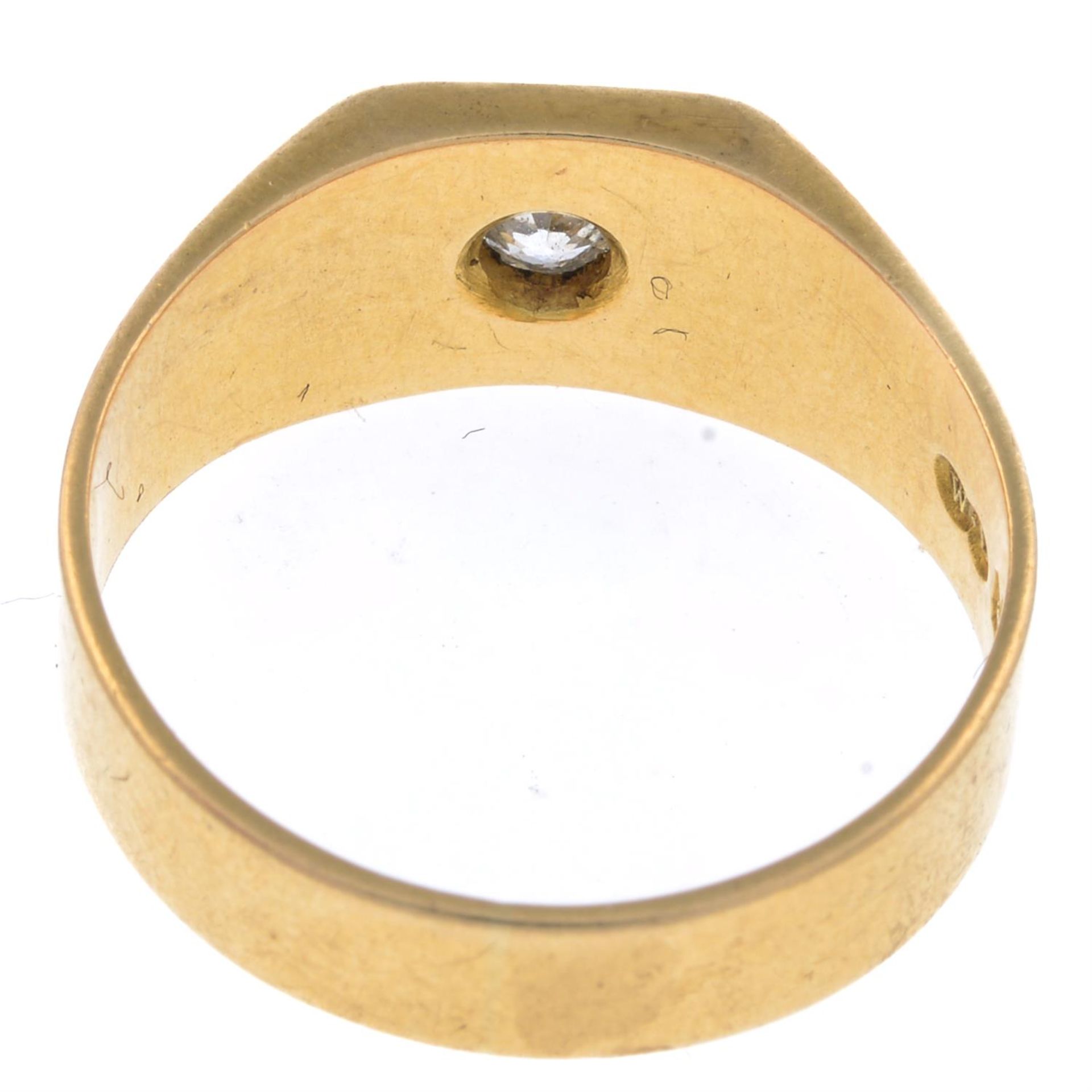 Early 20th century diamond signet ring - Image 2 of 2