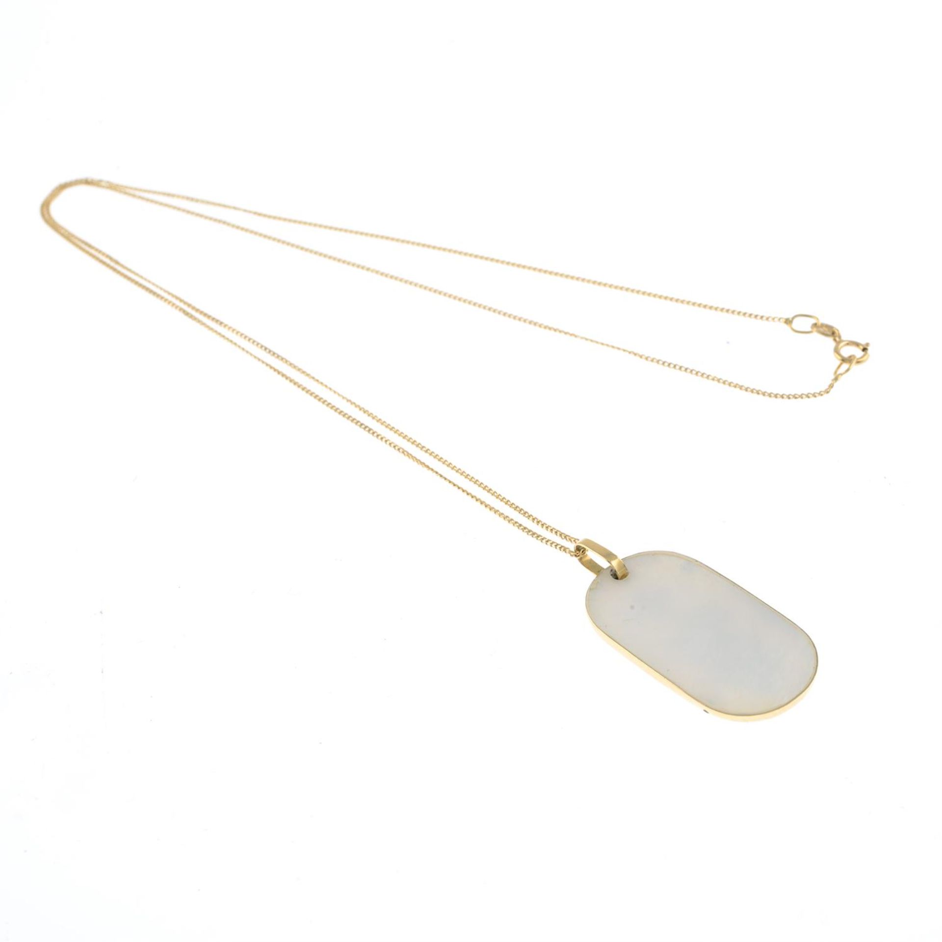 Mother-of-pearl pendant, 18ct gold chain - Image 2 of 2