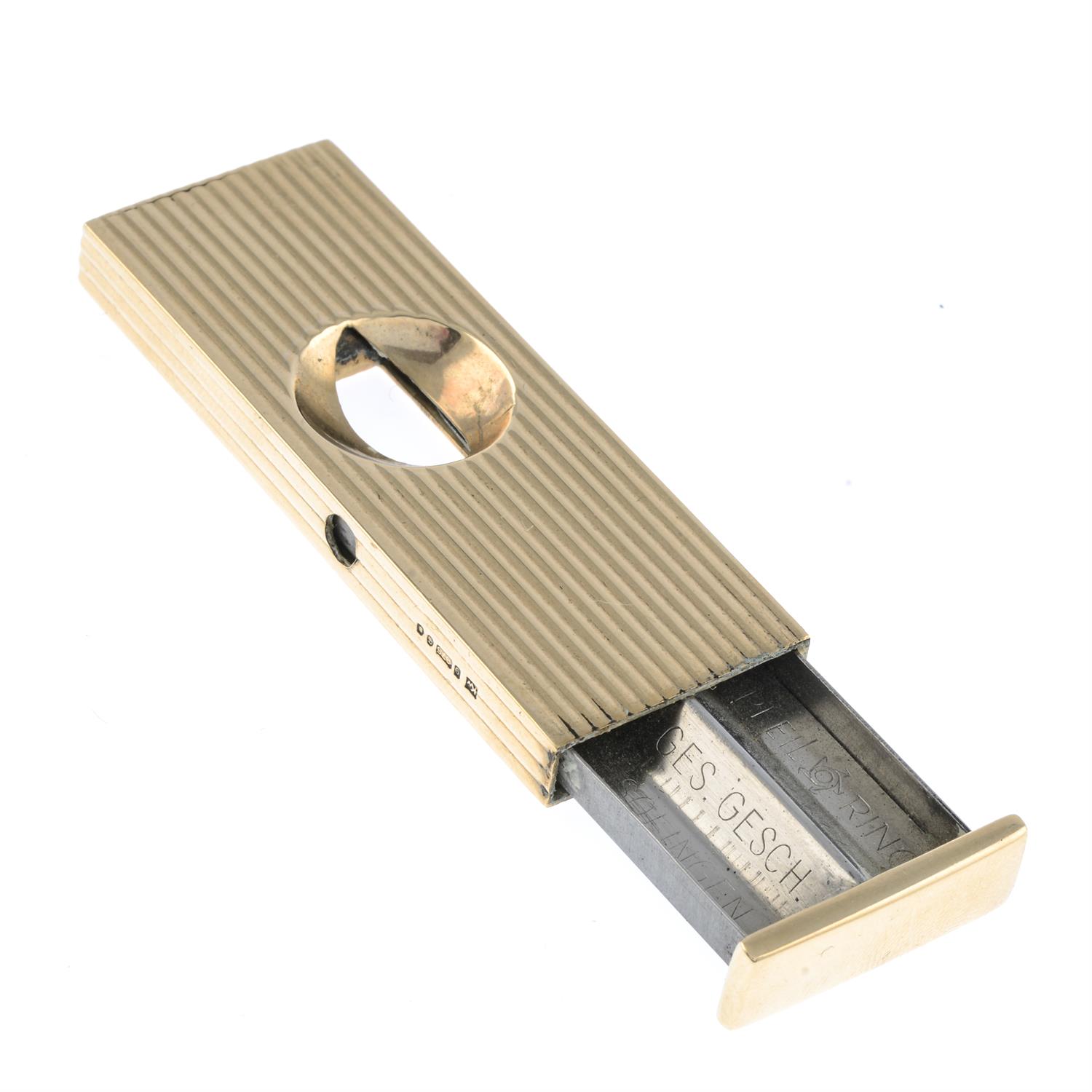 1970s 9ct gold cigar cutter - Image 2 of 2