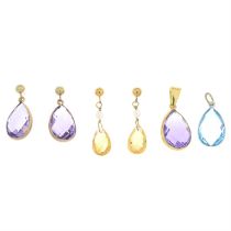 Two pairs of gem earrings & two pendant