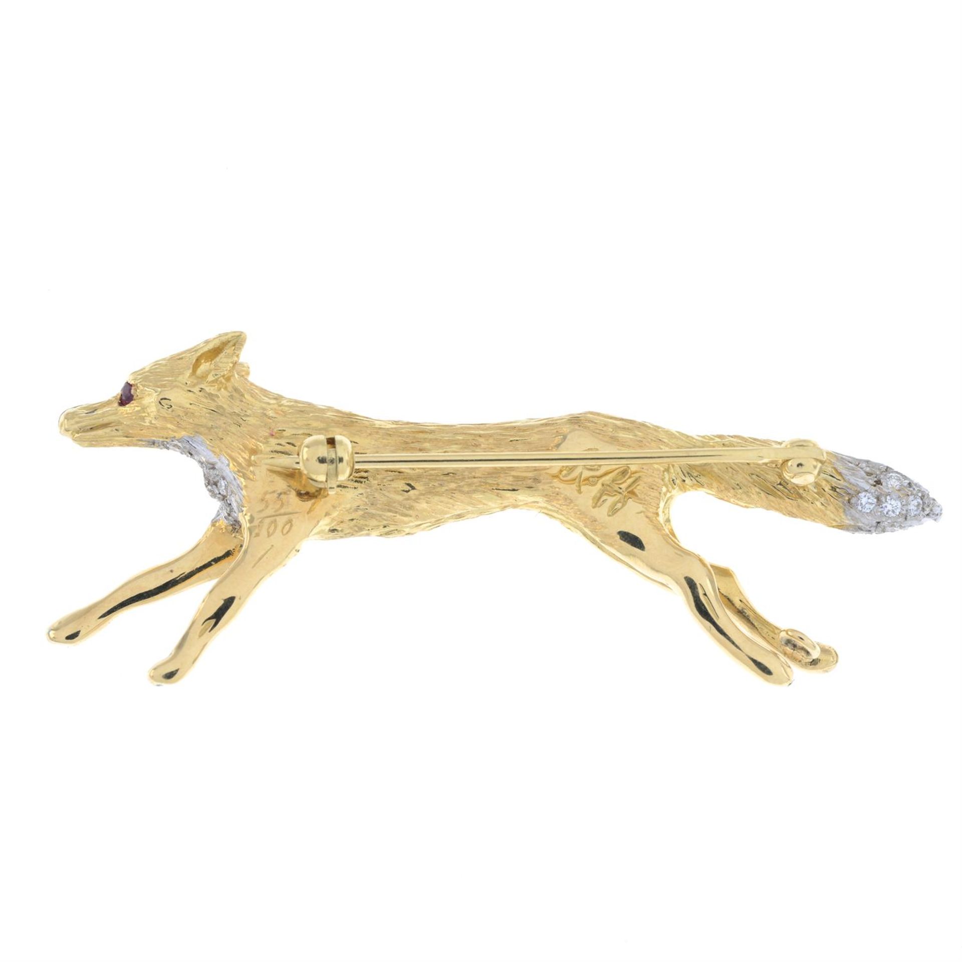 18ct gold diamond fox brooch - Image 3 of 4