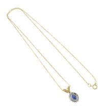 18ct gold sapphire & diamond cluster pendant, with chain.