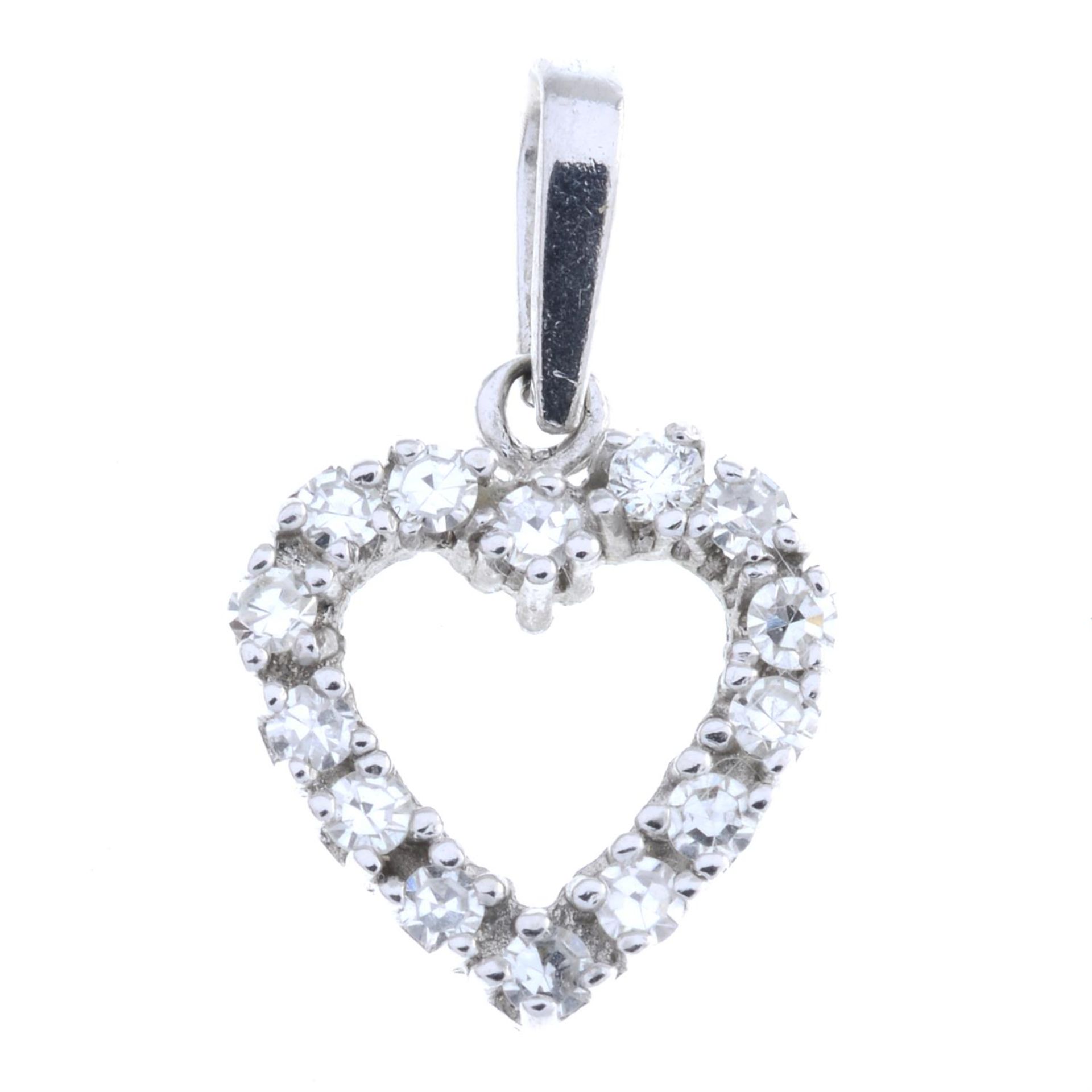 Diamond heart-shape pendant