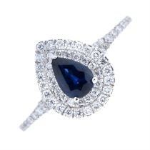 18ct gold sapphire & pave-set cluster ring