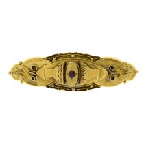 Victorian 15ct gold garnet foliate motif brooch.