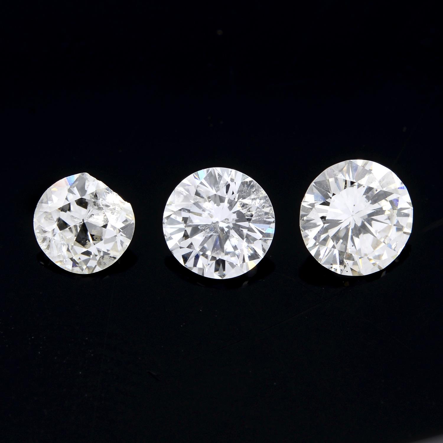 Three brilliant-cut diamonds, 0.85ct.