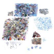 Assorted gemstones, 820g