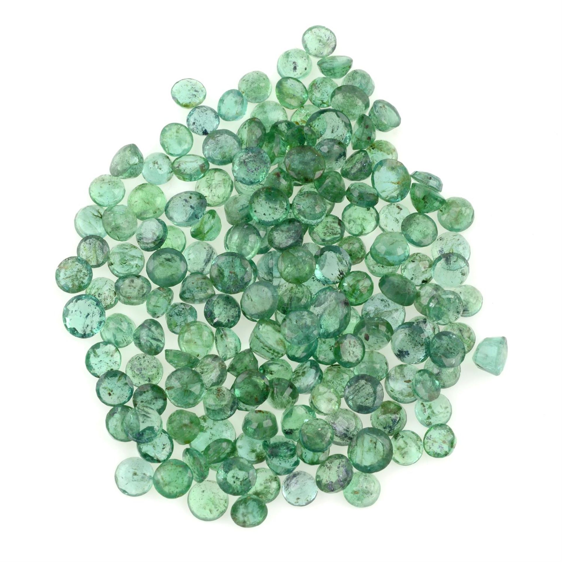 Circular-shape emeralds, 26.17ct