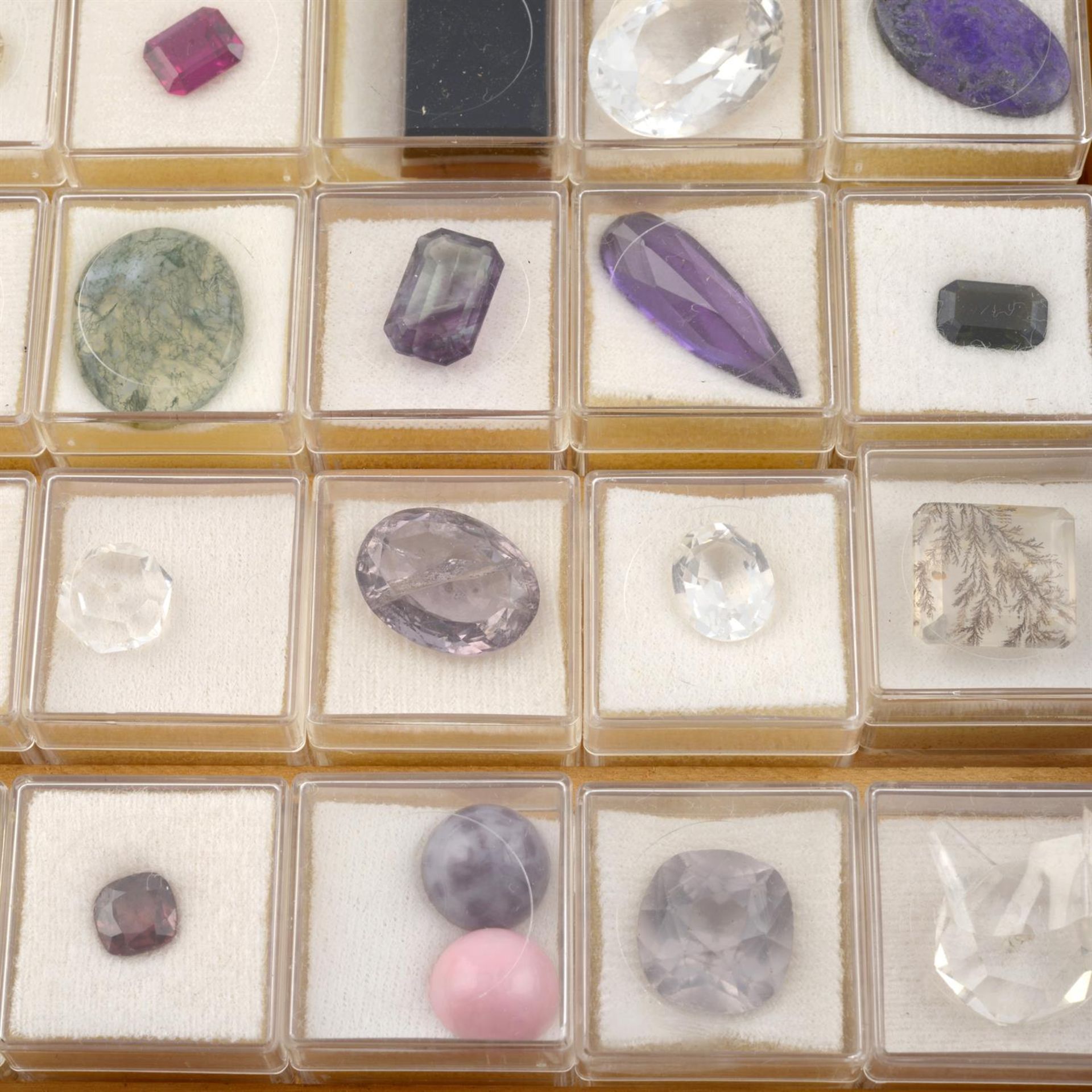 Selection of gemstones, 445.9g - Image 2 of 2