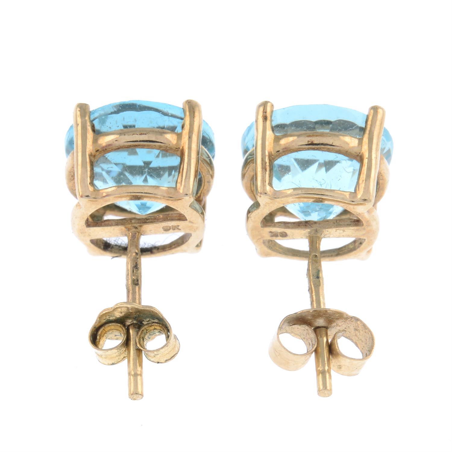 9ct gold aquamarine stud earrings - Image 2 of 2