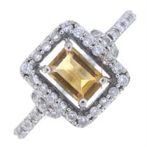 18ct gold citrine & diamond ring
